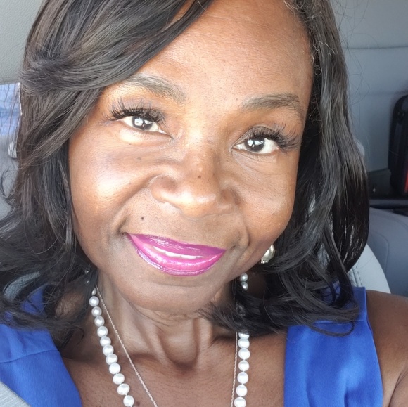 Meet your Posher, Arlene - Picture 5 of 8